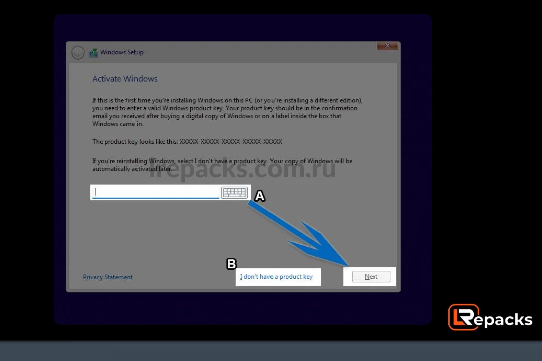Если у вас есть ключ Windows 11, введите его, как обозначено буквой A. Затем нажмите кнопку «Далее», чтобы продолжить.